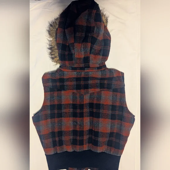 Plaid Hooded Vest with Faux Fur Trim - Picture 3 of 3